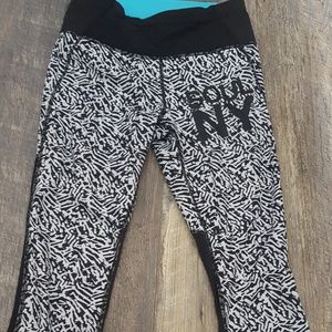 Lululemon cropped leggings